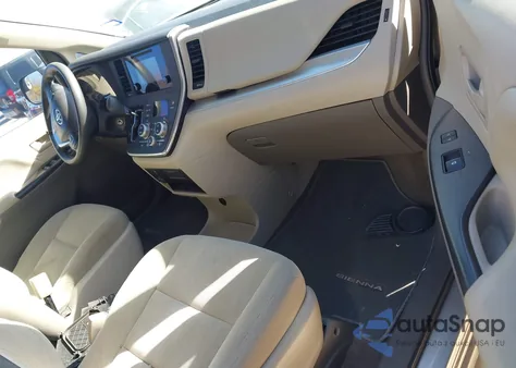 2016 Toyota Sienna L 7 Passenger z USA, uszkodzony, nr VIN 5TDZK3DC1GS718820